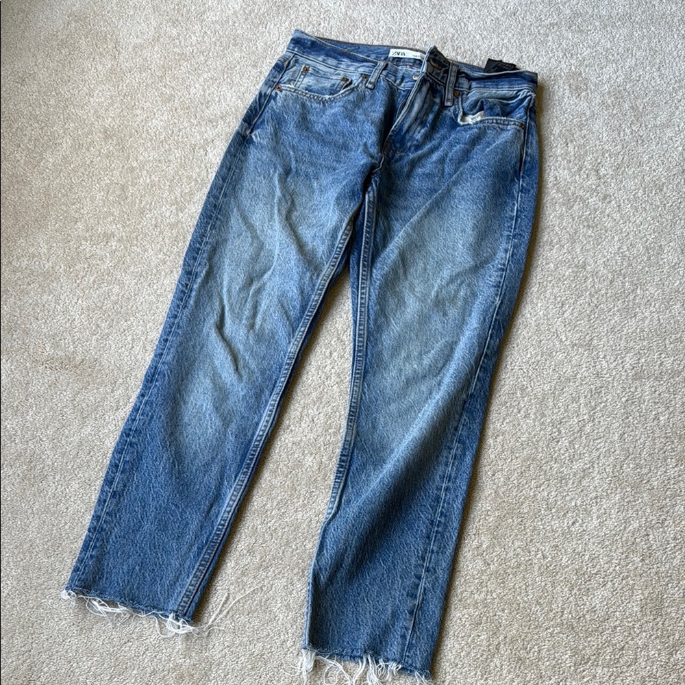 Zara Straight Leg Cropped Denim Jeans